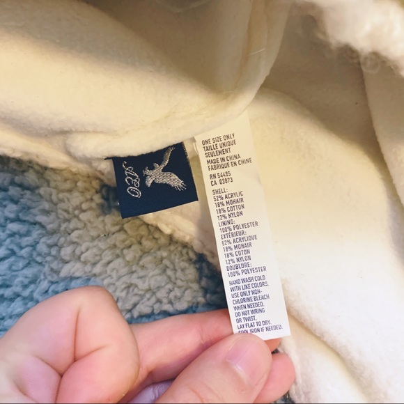 🦙🦙American Eagle Outfitters Knit Beanie🦙🦙 - Picture 3 of 3